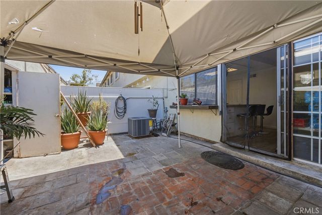 10015 Karmont Avenue, South Gate, CA 90280
