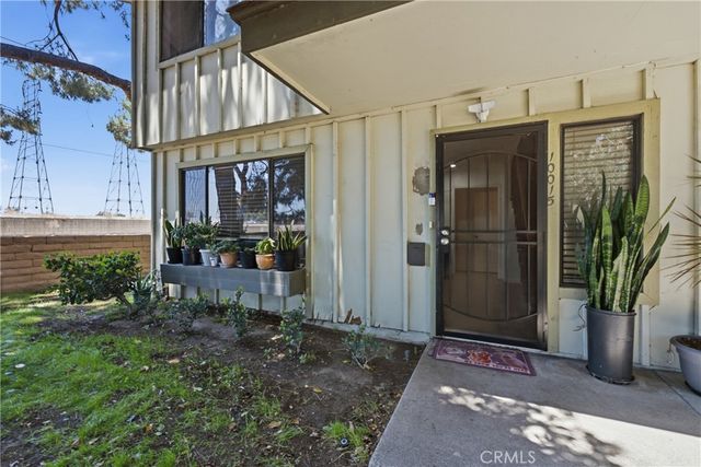 10015 Karmont Avenue, South Gate, CA 90280
