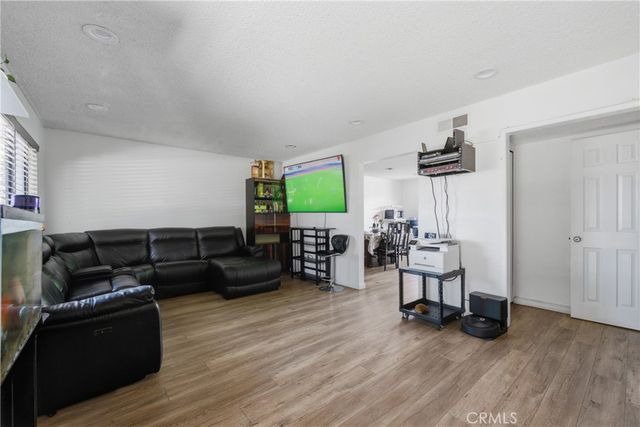 10015 Karmont Avenue, South Gate, CA 90280