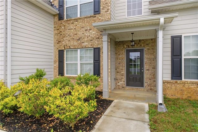 28 Village Trace, Rydal, GA 30171