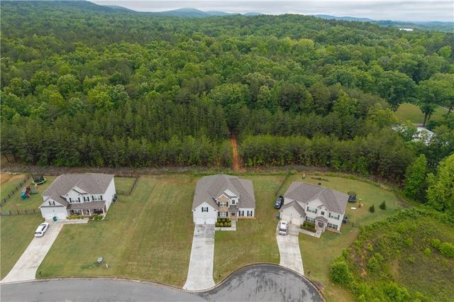 28 Village Trace, Rydal, GA 30171