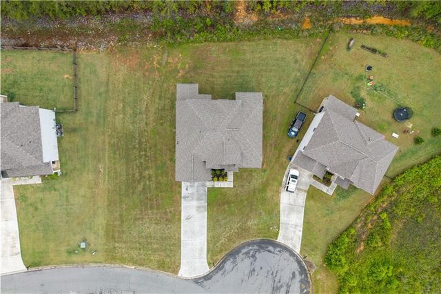28 Village Trace, Rydal, GA 30171