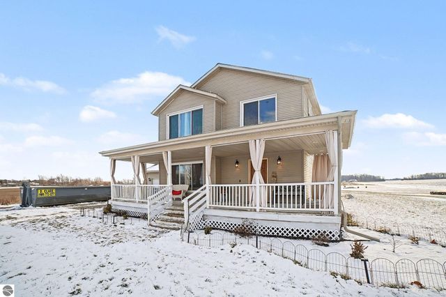 1466 E Pickard Road, Mt Pleasant, MI 48858