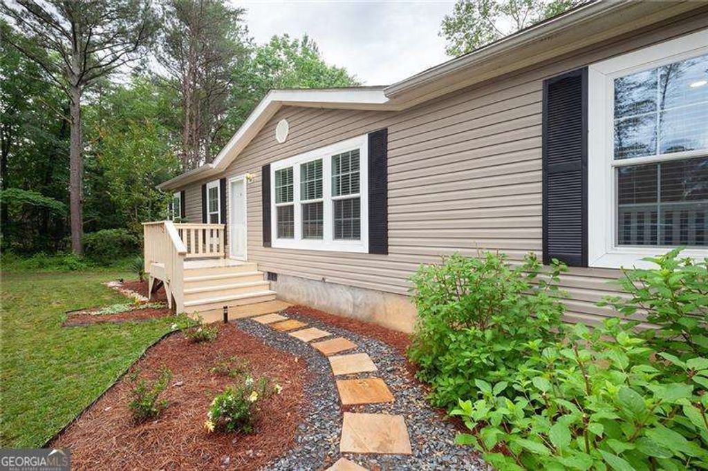 10849 Fairmount Highway, Fairmount, GA 30139