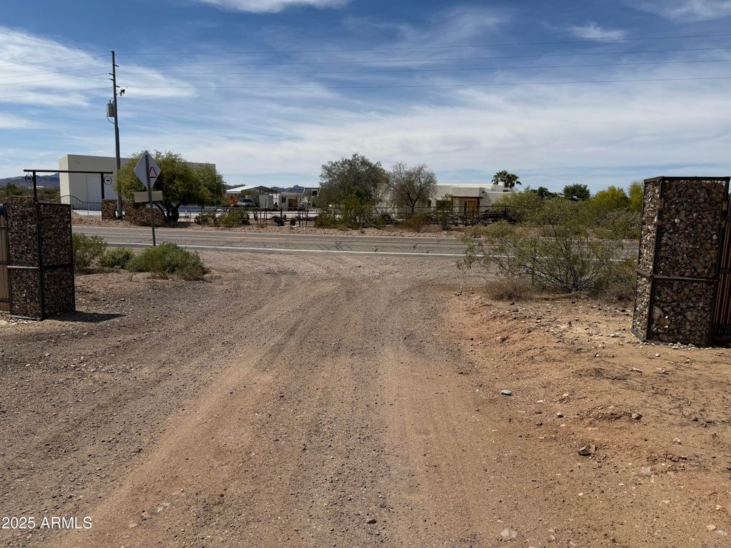 Image 6 of property listing at XX00 N Castle Hot Springs Road -, Morristown, AZ 85342