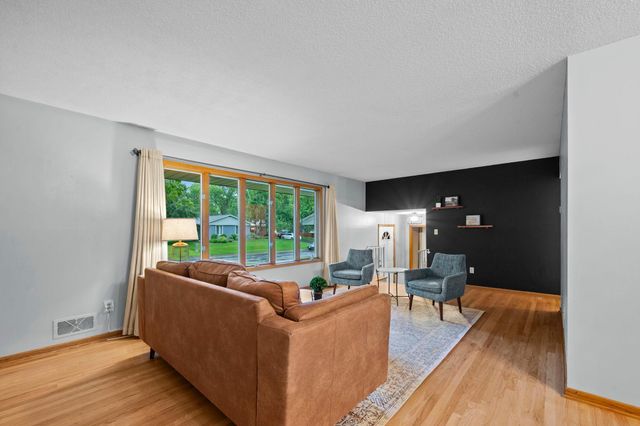 3427 Nancy Place, Shoreview, MN 55126