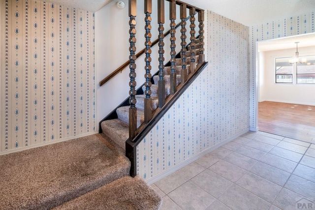3 Knightsbridge Place, Pueblo, CO 81001