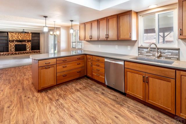 3 Knightsbridge Place, Pueblo, CO 81001