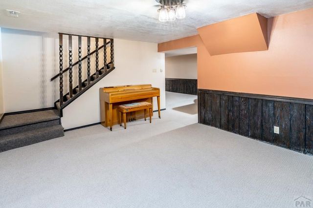 3 Knightsbridge Place, Pueblo, CO 81001