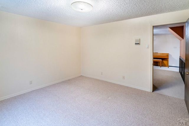 3 Knightsbridge Place, Pueblo, CO 81001