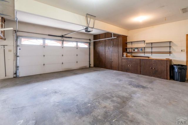 3 Knightsbridge Place, Pueblo, CO 81001