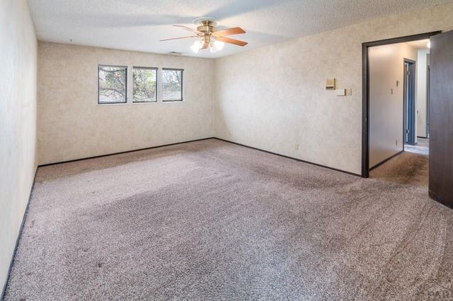 3 Knightsbridge Place, Pueblo, CO 81001