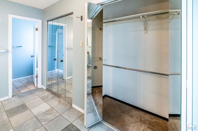 3 Knightsbridge Place, Pueblo, CO 81001