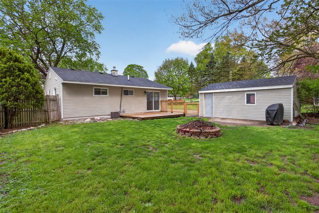 3455 Acacia Boulevard, Jackson, MI 49203