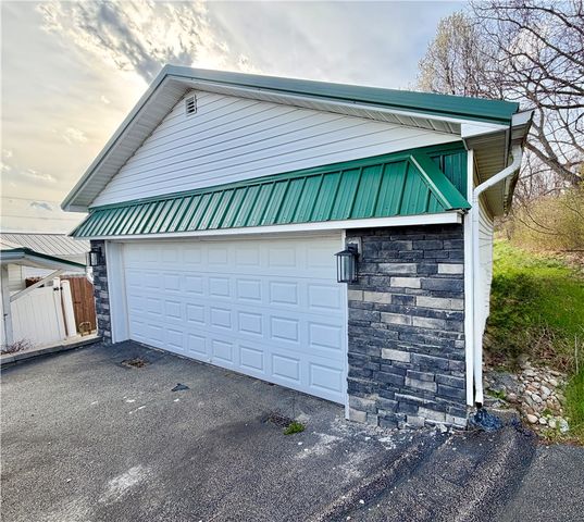 2674 Morgantown Road, Georges Twp, PA 15401