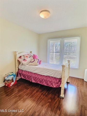 8237 Chesterfield Drive, Southaven, MS 38671