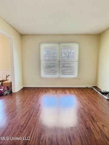 8237 Chesterfield Drive, Southaven, MS 38671