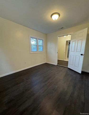 6190 Grayton Street, Detroit, MI 48224