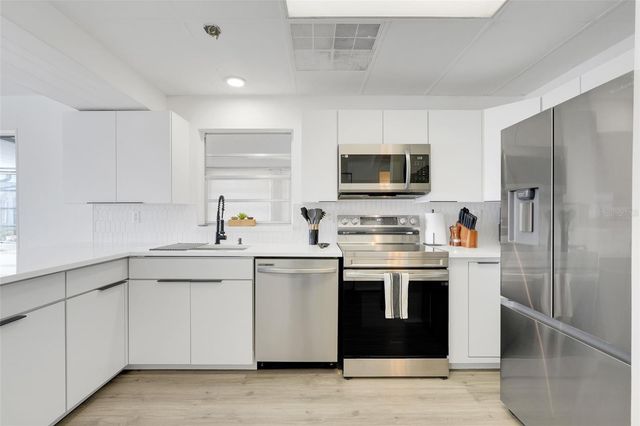 13 PALM COURT, Davenport, FL 33837