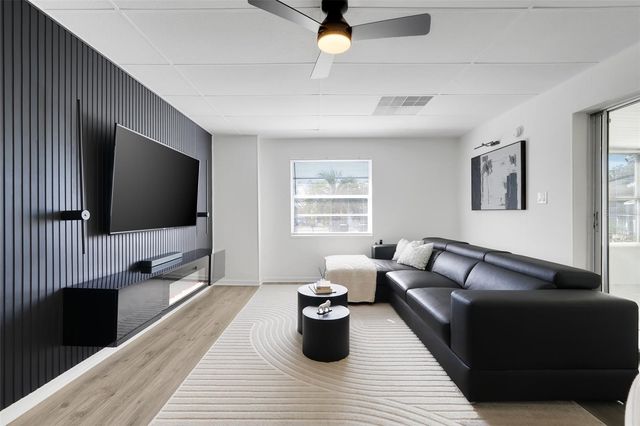 13 PALM COURT, Davenport, FL 33837