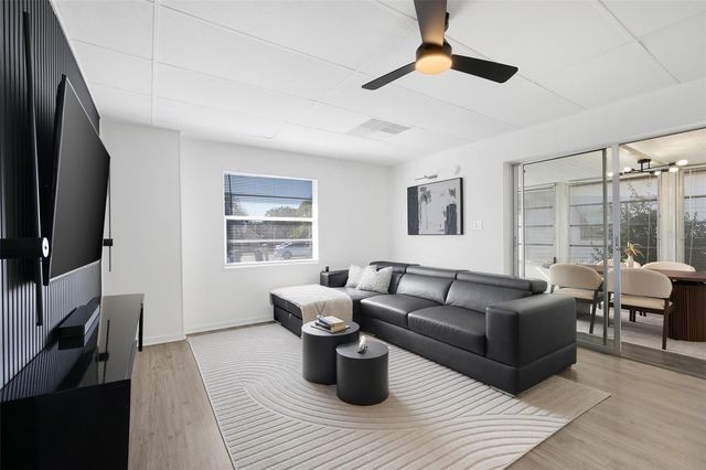 13 PALM COURT, Davenport, FL 33837