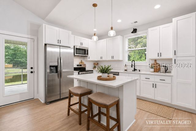 32 Avalon Dr, Beaufort, SC 29907