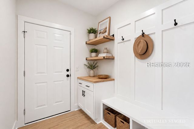 32 Avalon Dr, Beaufort, SC 29907