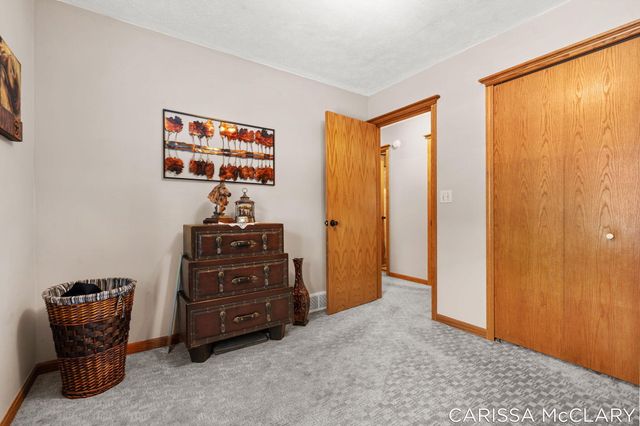 8409 Squires Street Ne, Courtland Twp, MI 49341