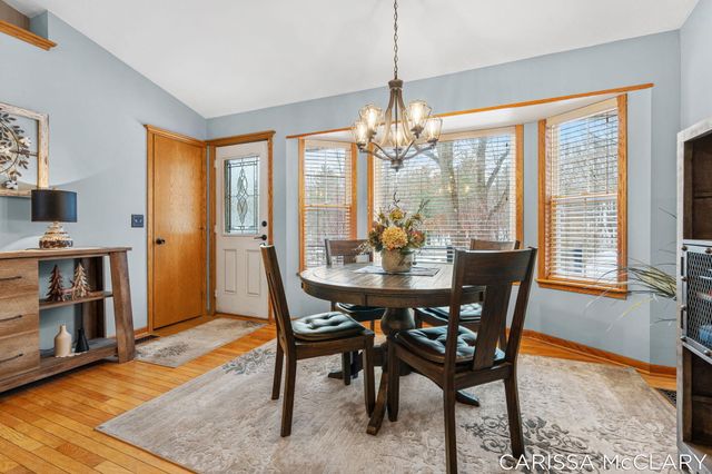 8409 Squires Street Ne, Courtland Twp, MI 49341