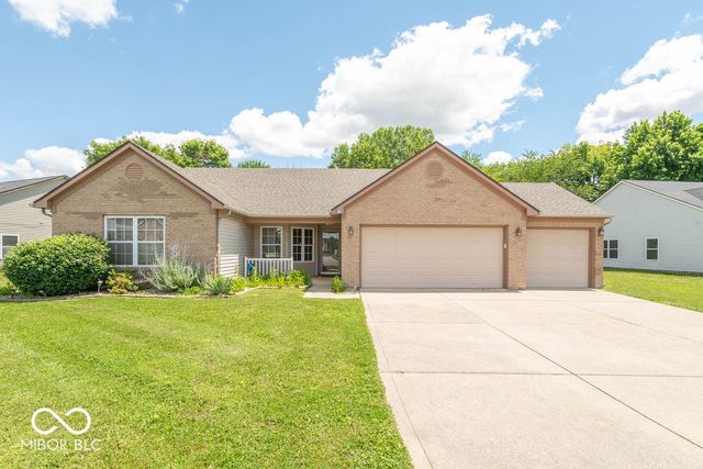 911 Port Drive, Avon, IN 46123