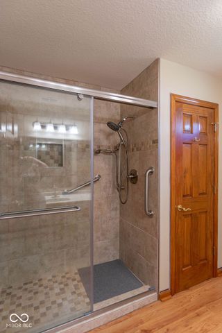 911 Port Drive, Avon, IN 46123