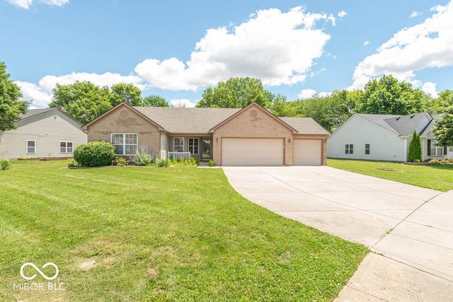 911 Port Drive, Avon, IN 46123