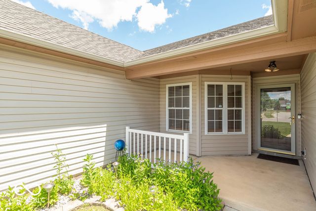 911 Port Drive, Avon, IN 46123