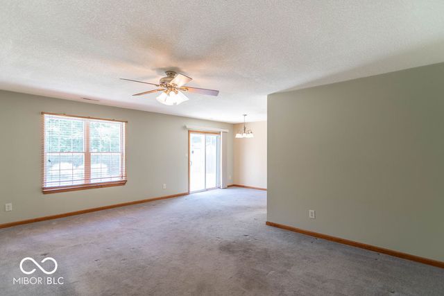 911 Port Drive, Avon, IN 46123