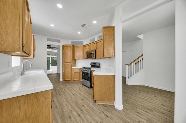 4229 Shandwick Dr, Antelope, CA 95843