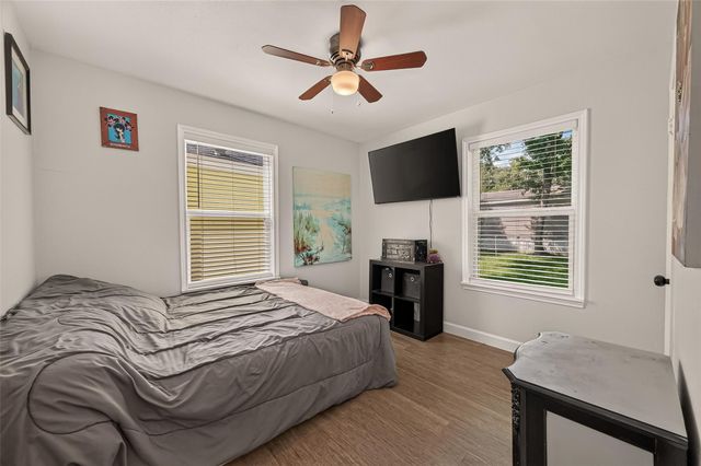 3315 Walsh Street, Bayview, TX 77518