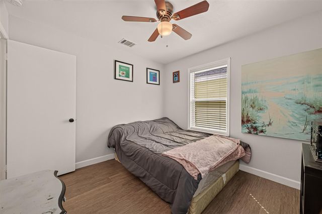 3315 Walsh Street, Bayview, TX 77518
