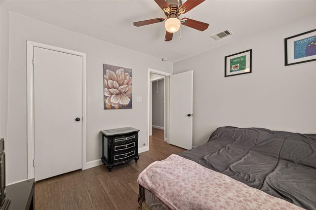 3315 Walsh Street, Bayview, TX 77518