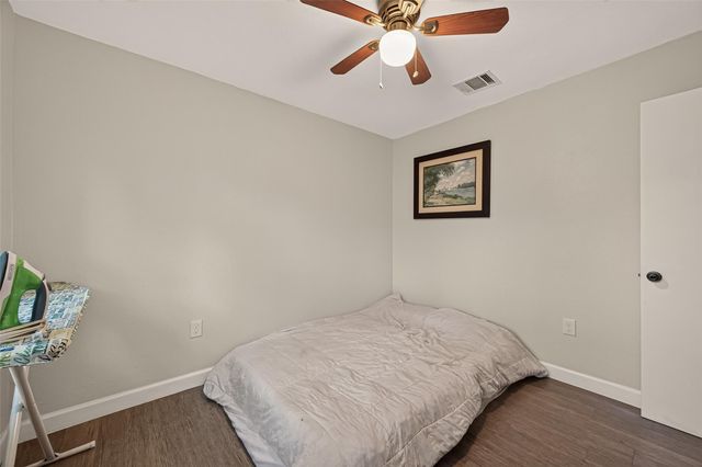 3315 Walsh Street, Bayview, TX 77518