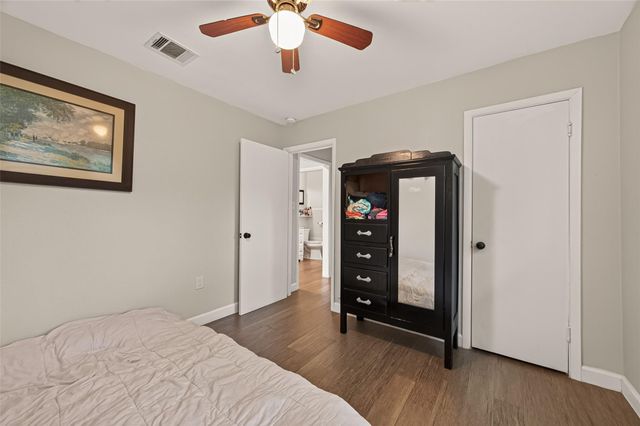 3315 Walsh Street, Bayview, TX 77518