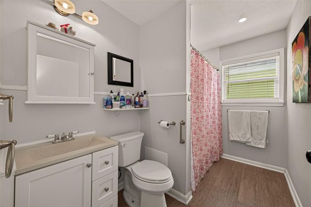 3315 Walsh Street, Bayview, TX 77518