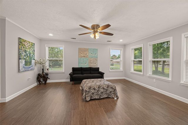 3315 Walsh Street, Bayview, TX 77518