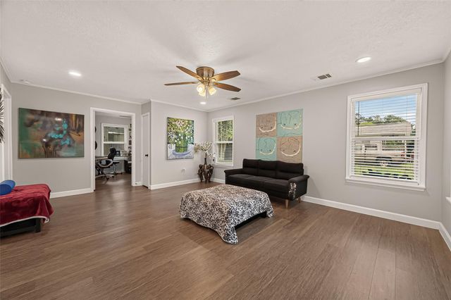3315 Walsh Street, Bayview, TX 77518