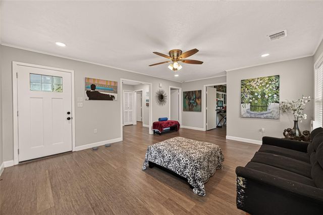 3315 Walsh Street, Bayview, TX 77518