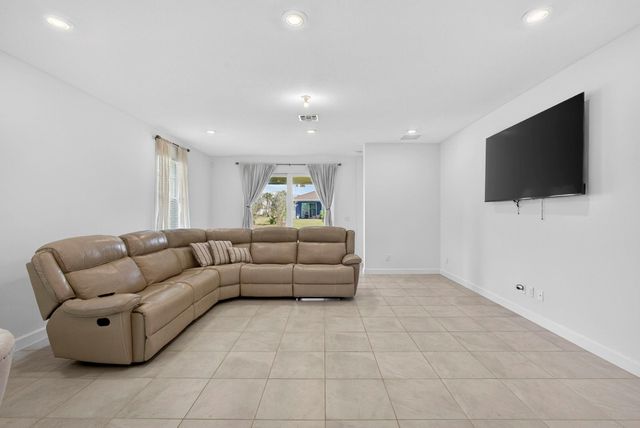 1332 Haywagon Trail 1332, Loxahatchee, FL 33470