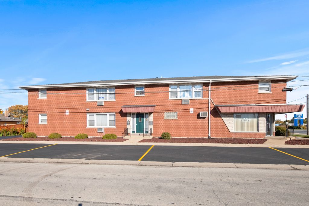 7654 S Harlem Avenue, Bridgeview, IL 60455 — photo 4