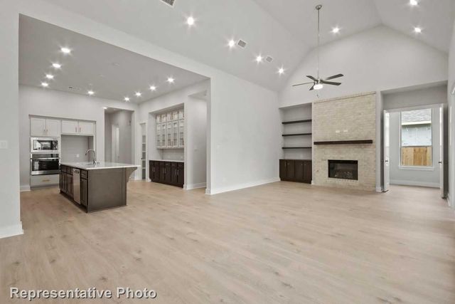 2230 Pedernales Lane, Waxahachie, TX 75165