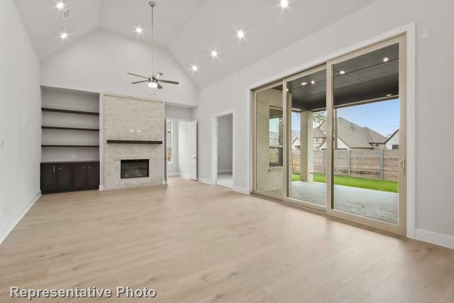 2230 Pedernales Lane, Waxahachie, TX 75165