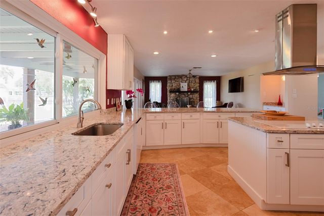 11580 W DIXIE SHORES DRIVE, Crystal River, FL 34429
