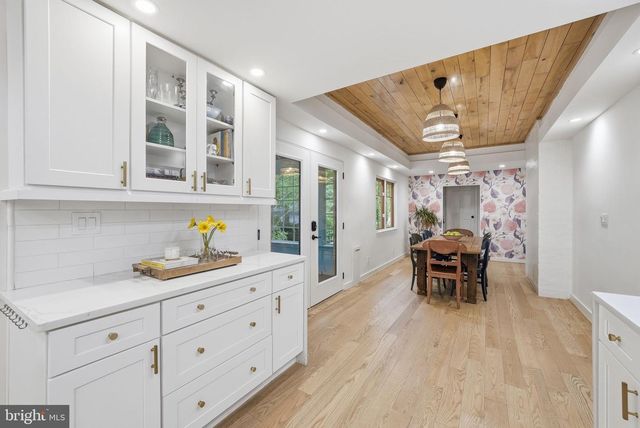 1312 ROBINSON PL, Falls Church, VA 22046